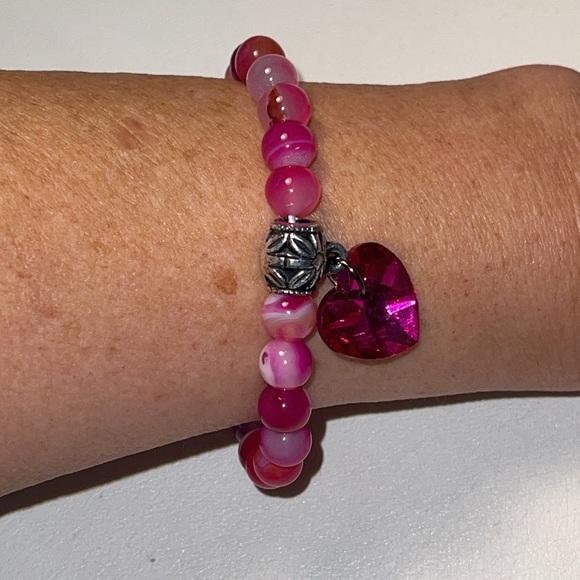 NWT- Lost & Found pink beaters single stretch with heart bracelet - Picture 6 of 6